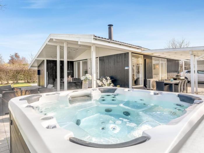 Holiday Home Avelina - 700m from the sea by Interhome