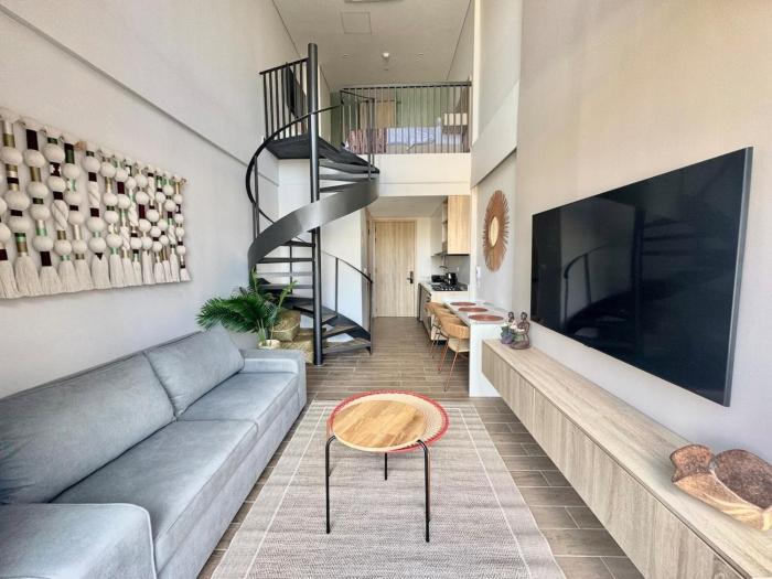 Elegant Loft - Rooftop Pool - Old City