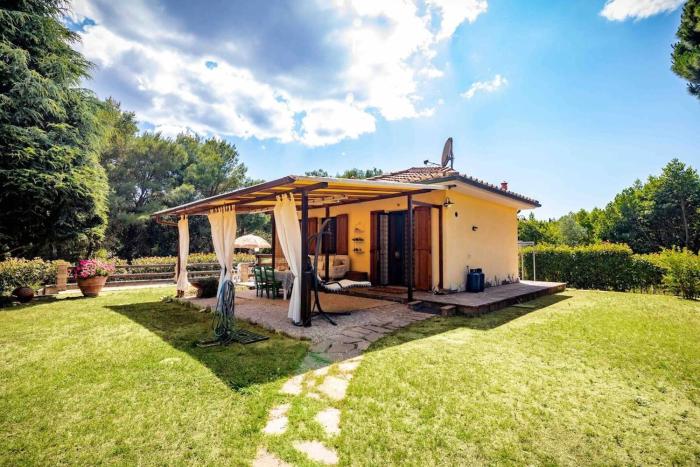 Casa Gabbiano Shabby in Baratti, Tuscany