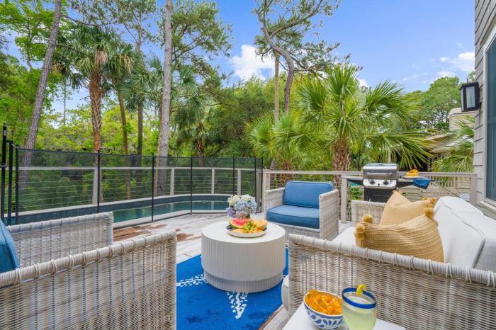 349 Governors Dr