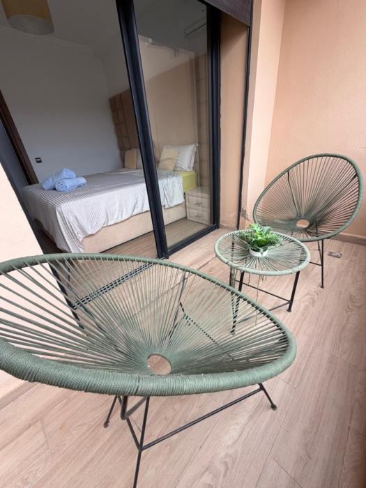 Refuge contemporain à Guéliz 2 chambres avec piscine et terrasse privée