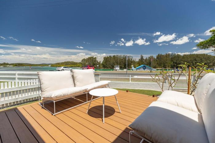 Villa Frankie Lakefront Bliss
