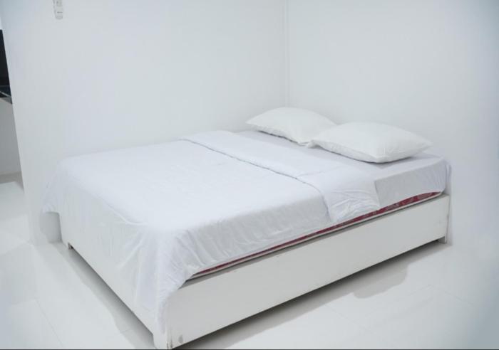 Getrudis Sita Guesthouse - 5 Min Walk to Airport