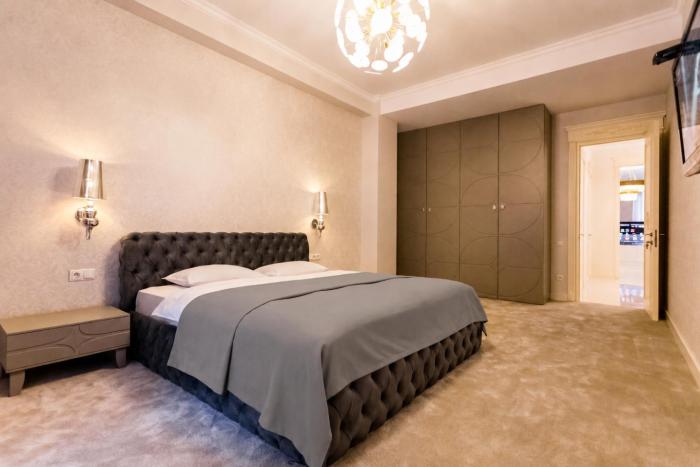 2 Bedroom Deluxe Apartment In The City Center