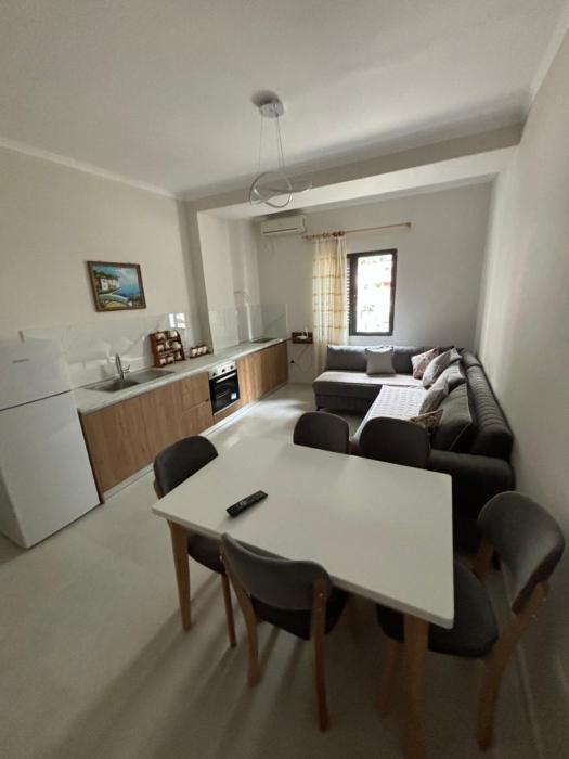 Shengjin apartment