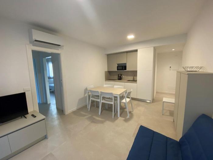 Modern flat 300m from the beach