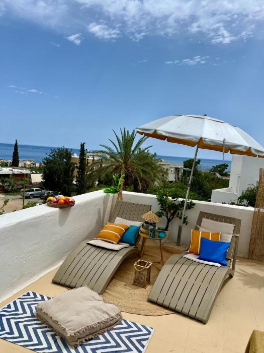 Island Away Chersonisos