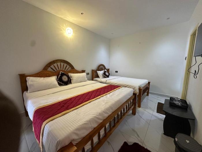 Velan Pleasant Stay