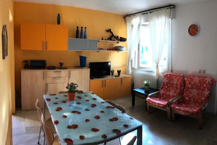 Independent apartment, 150 meters from the sea