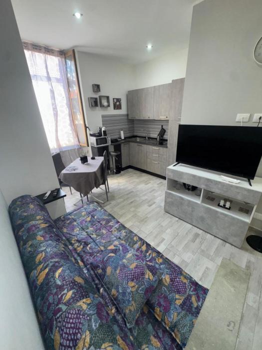 Holiday House