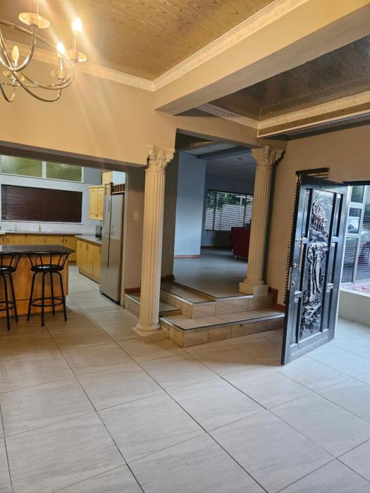 NAMOLEKA House- Bloemfontein