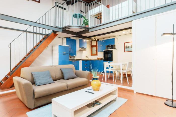 Family Loft Near the Duomo and Accademia