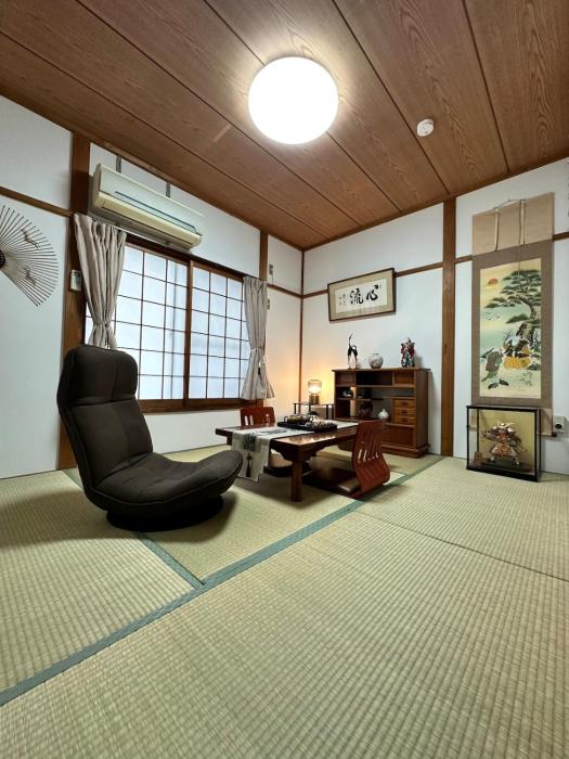 まるで日本のアニメに出てくるような和風一軒家 天下茶屋駅徒歩5分 なんば直通