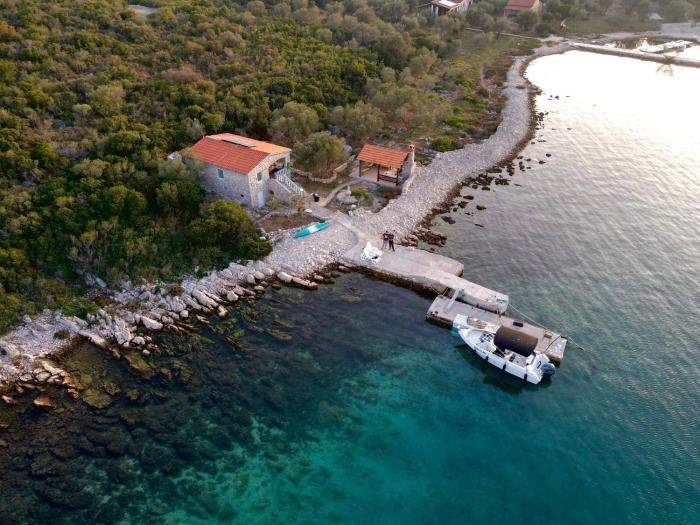 Joelle, House By The Sea