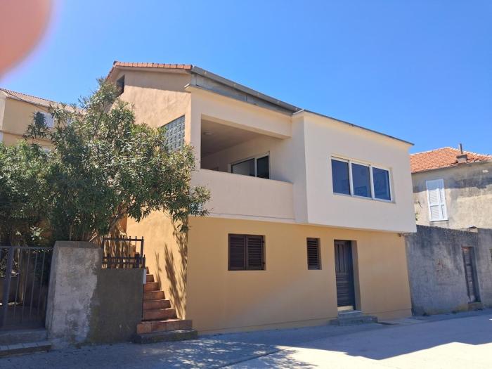 Sali port apartment