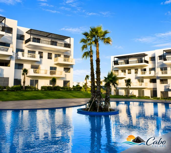 Modernes Apartment 3 Pools Balkon mit Aussicht