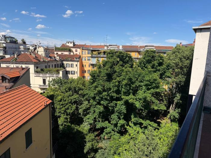 Spectacular view of the rooftops of Milan - ideal for long weekends and weekly stays