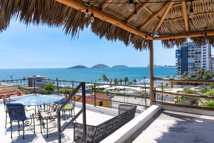 Modern duplex steps from the Malecon & Olas Altas