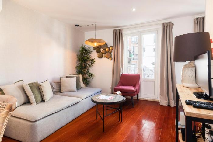 Great Duplex Apartment in Alfama with AC