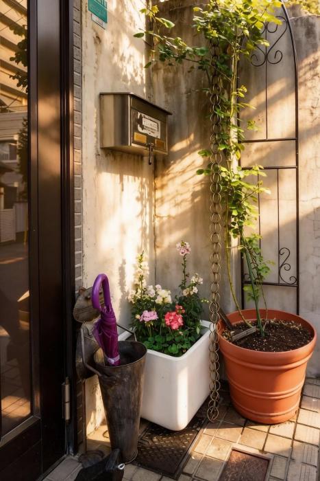 Entire house for rent Maximum 7 people, 5 minutes to Kita-Ikebukuro Station, 6 minutes to Itabashi Station, direct access to Ikebukuro, Shinjuku, and Shibuya, spacious living room with full amenities