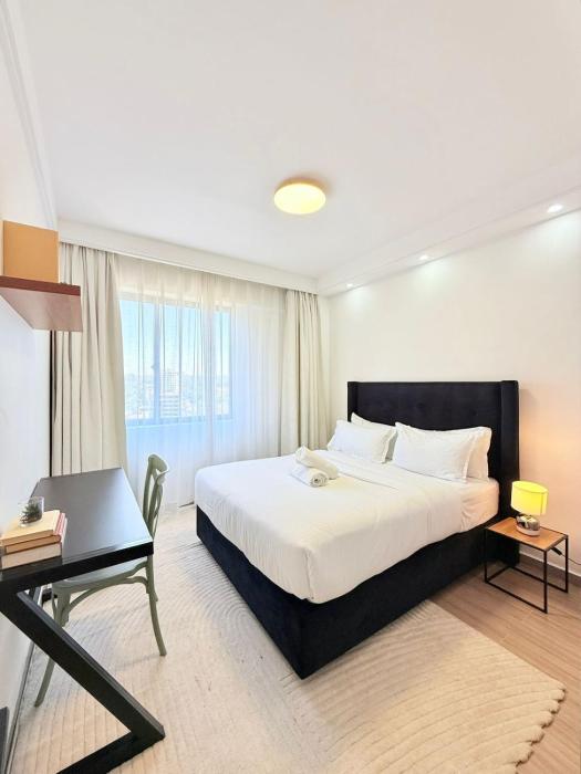Winchester 2 Bedroom 17th Floor With Balcony, City View , GYM, Lavington