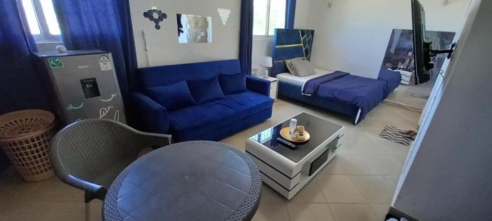 Easystays mango tree