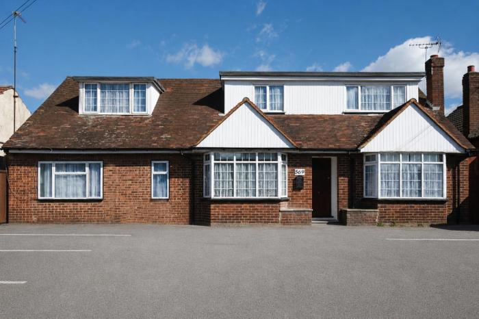 Laburnum Guest House - Heathrow London T5