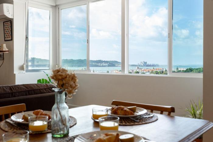Stunning Belem Views Bright 2-Bed Apartment