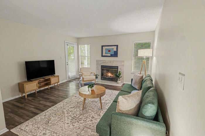 Green & Private 2BR - King Bed, Pool, Gym Near UAB & Hospitals
