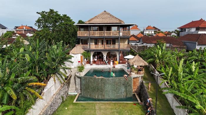 The Willows 7 BR Private Villa with Infinity & Lap Pool