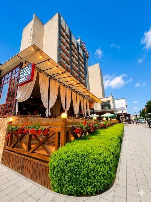 7 Days Hotel Kamyanets-Podilskyi
