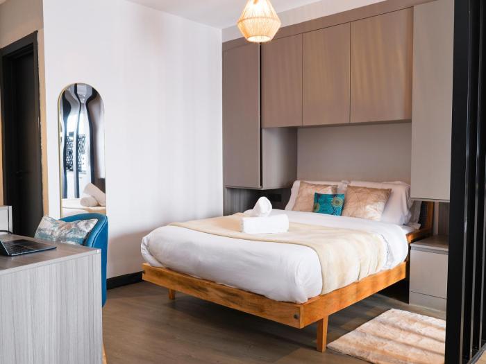 Modern Westlands Studio, Pool, Gym, Fast WiFi, Walk to Sarit Centre