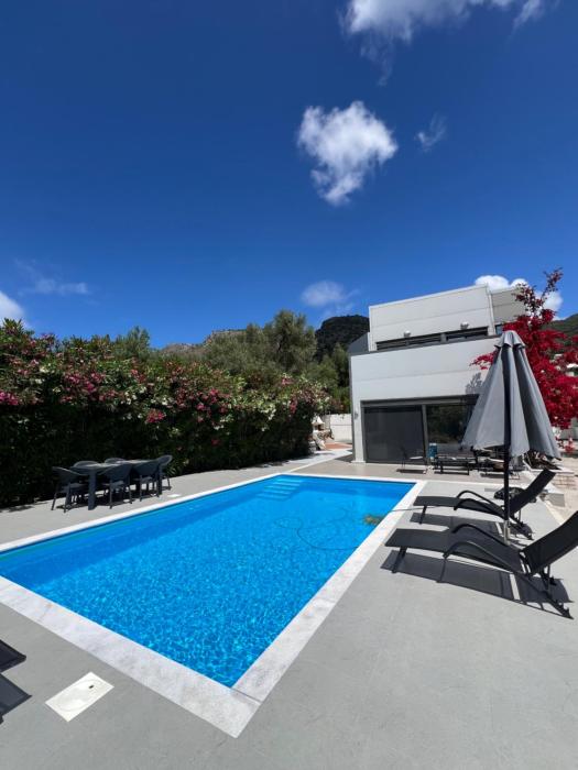 Villa Nicolas Plataria