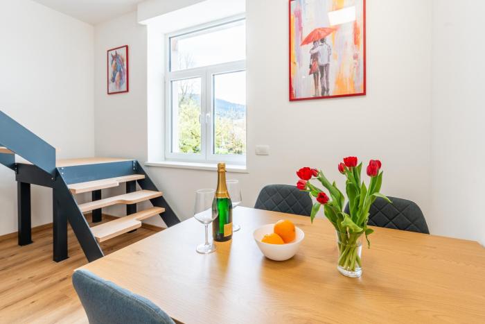 Urban NEST apartment - FREE Parking & Central