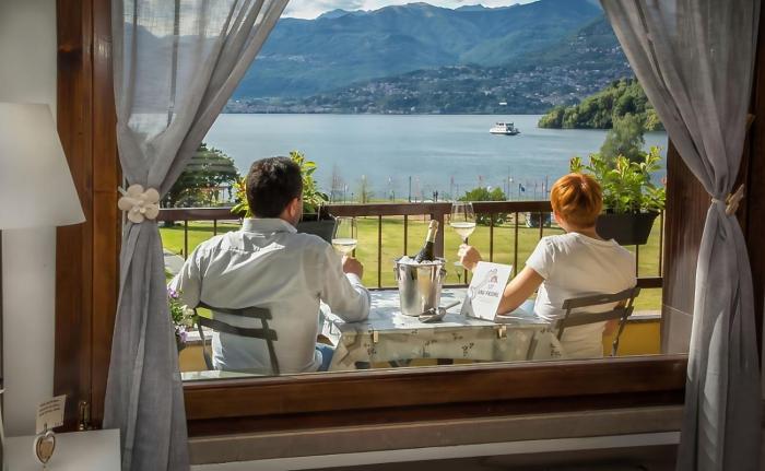 Lily Lake Maggiore