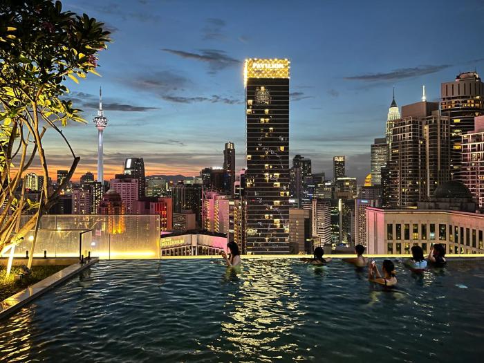 DYNAMIC SUITEs AT A X O N KUALA LUMPUR