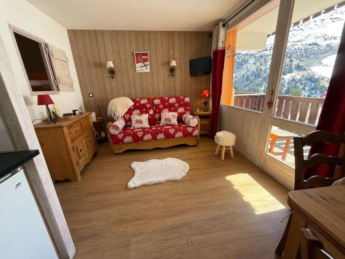 Meribel-Mottaret Rare 2 chambres dont cabine fermée à côté des pistes - Classé meublé de tourisme