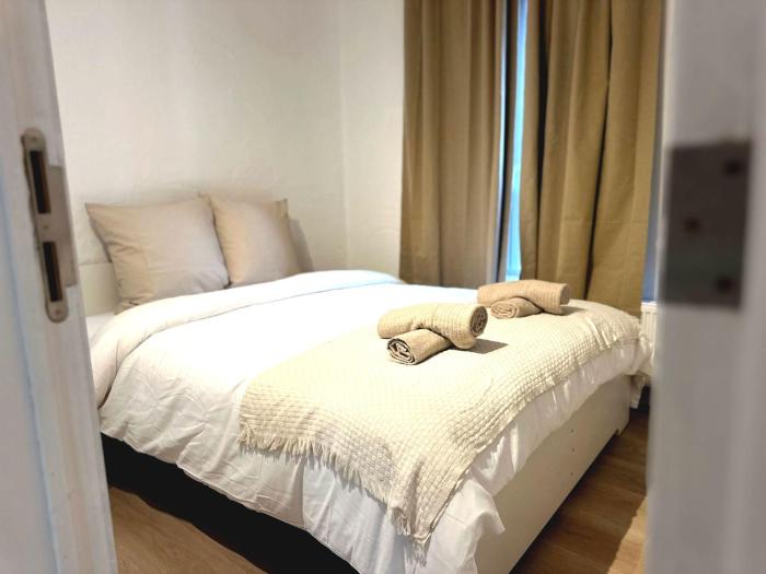 Cozy 1BR & Living Room Near Ghent City Center