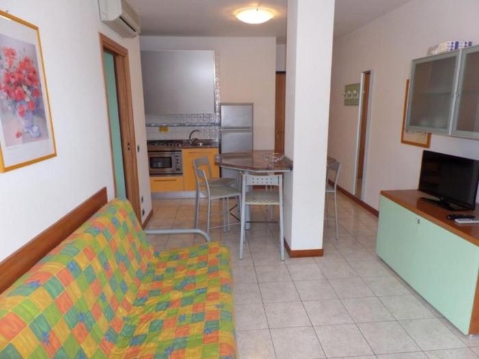 Comfortable stay for six with air conditioning