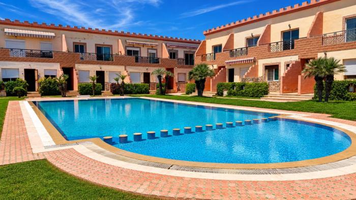 Confort et calme en résidence avec piscine et parking Animations ambiance familiale et convivialité en été autour de la piscine