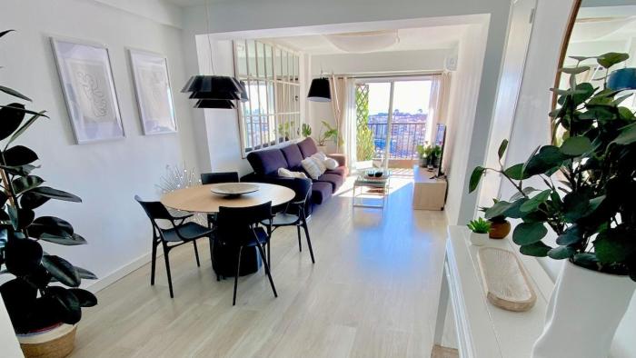 Apartamento con vistas al mar y ascensor piso 10º