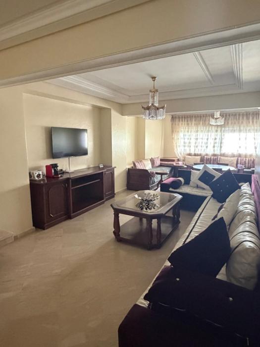 Spacious family apartment with 24-hour security