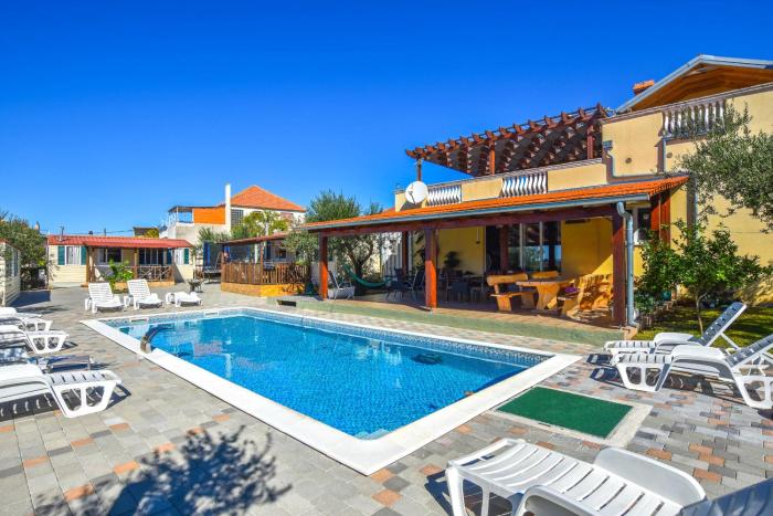 Apartments Dijana