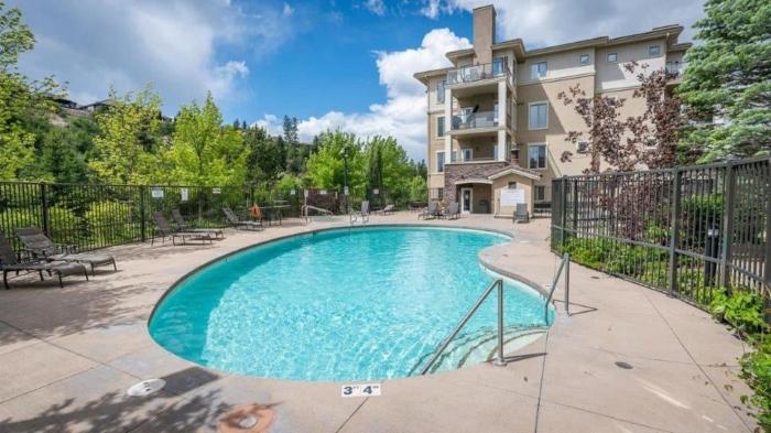 Pinnacle Pointe Resort By YLW Vacation Rentals