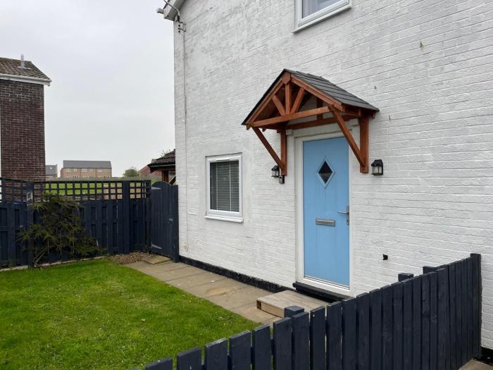 22 Longstone Park