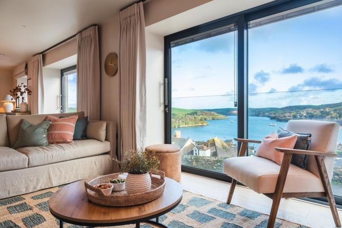 Sunrising, Salcombe, A Luxury Retreat for 12