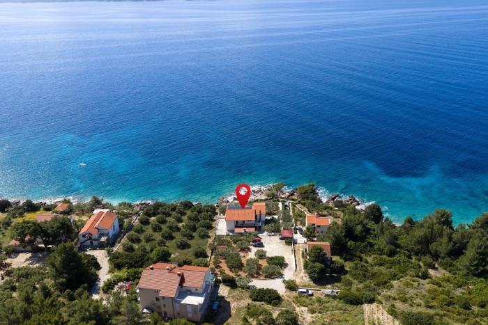 Apartments by the sea Zavala, Hvar - 553