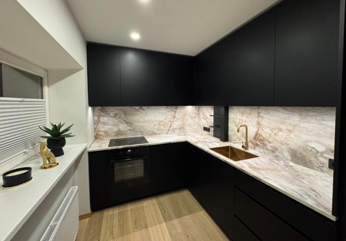 Uus Street Apartment, Modern Stay near City Centre with Free Parking