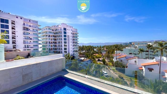 Terra 12 Penthouse Private Shallow Pool & Beach Access
