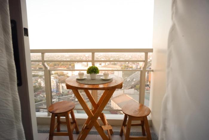 Cozy Stay at Pasig Blvd with Great City View